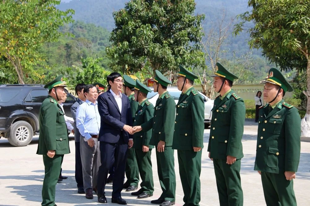 Trưởng Ban Nội chính Tỉnh ủy Nguyễn Ngọc Tiến kiểm tra tình hình sản xuất và đời sống Nhân dân các xã Phú Lệ, Hồi Xuân