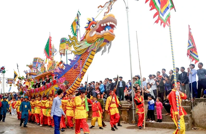 Một ngày ở làng biển