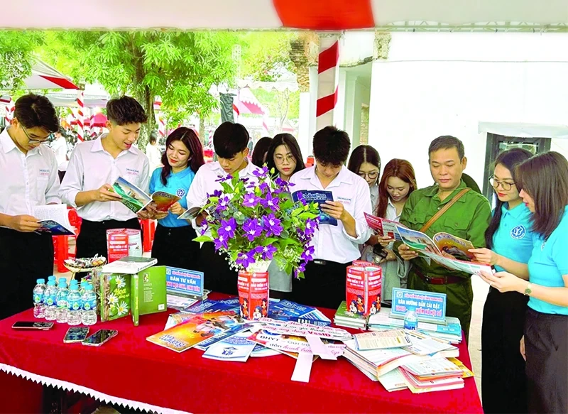 Bảo hiểm xã hội, bảo hiểm y tế trụ cột an sinh bền vững