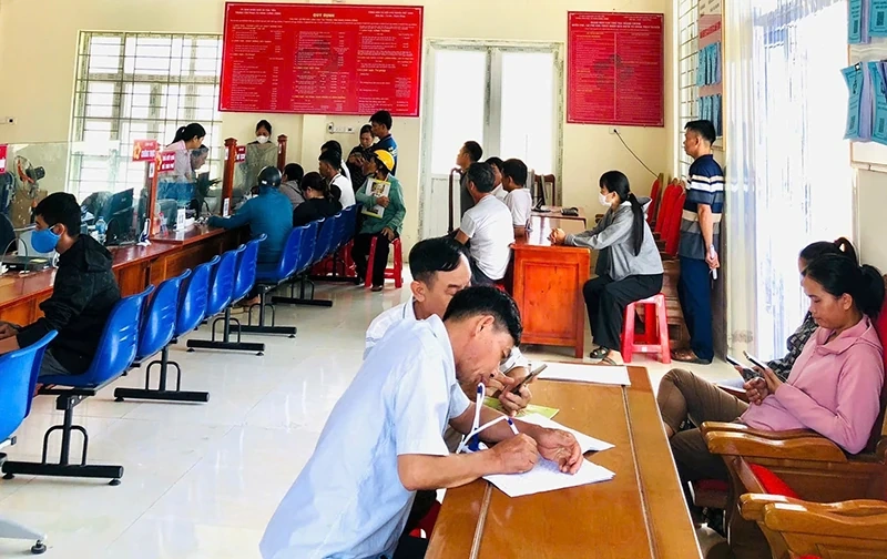 Gỡ vướng thủ tục, mang lại sự hài lòng cho người dân