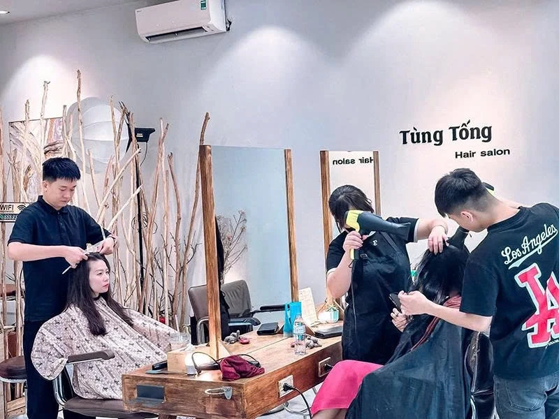 Dịch vụ làm đẹp “hút” khách dịp cuối năm