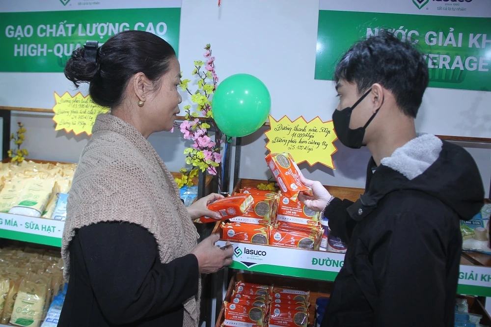 Thêm 2 cửa hàng giới thiệu sản phẩm của Lam Sơn tại trung tâm phường Hạc Thành đi vào hoạt động