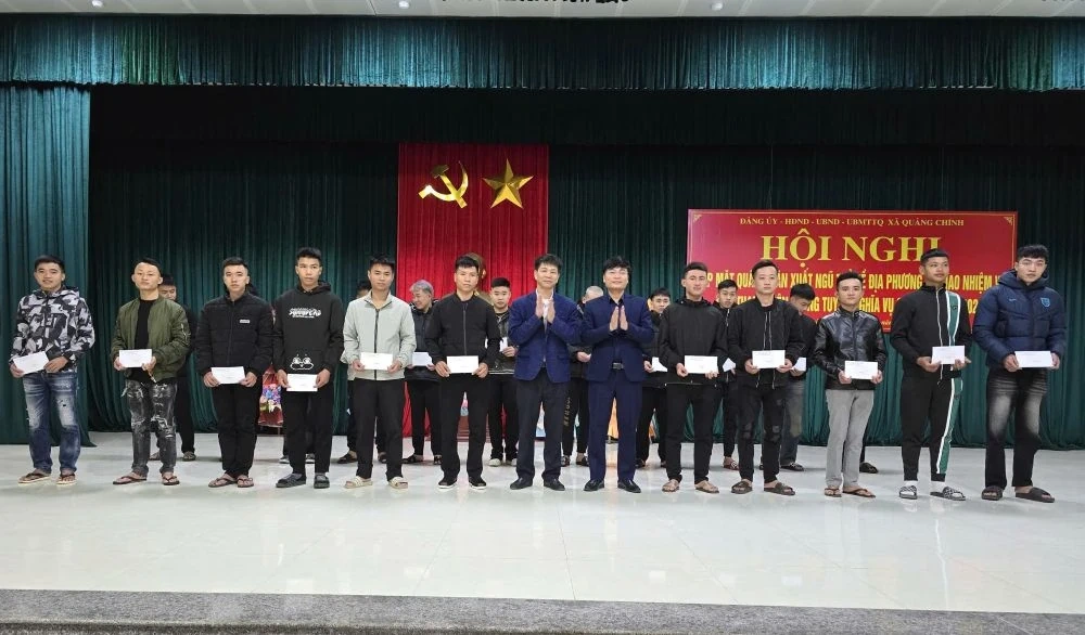 Xã Quảng Chính gặp mặt quân nhân xuất ngũ, giao nhiệm vụ cho thanh niên nhập ngũ năm 2026