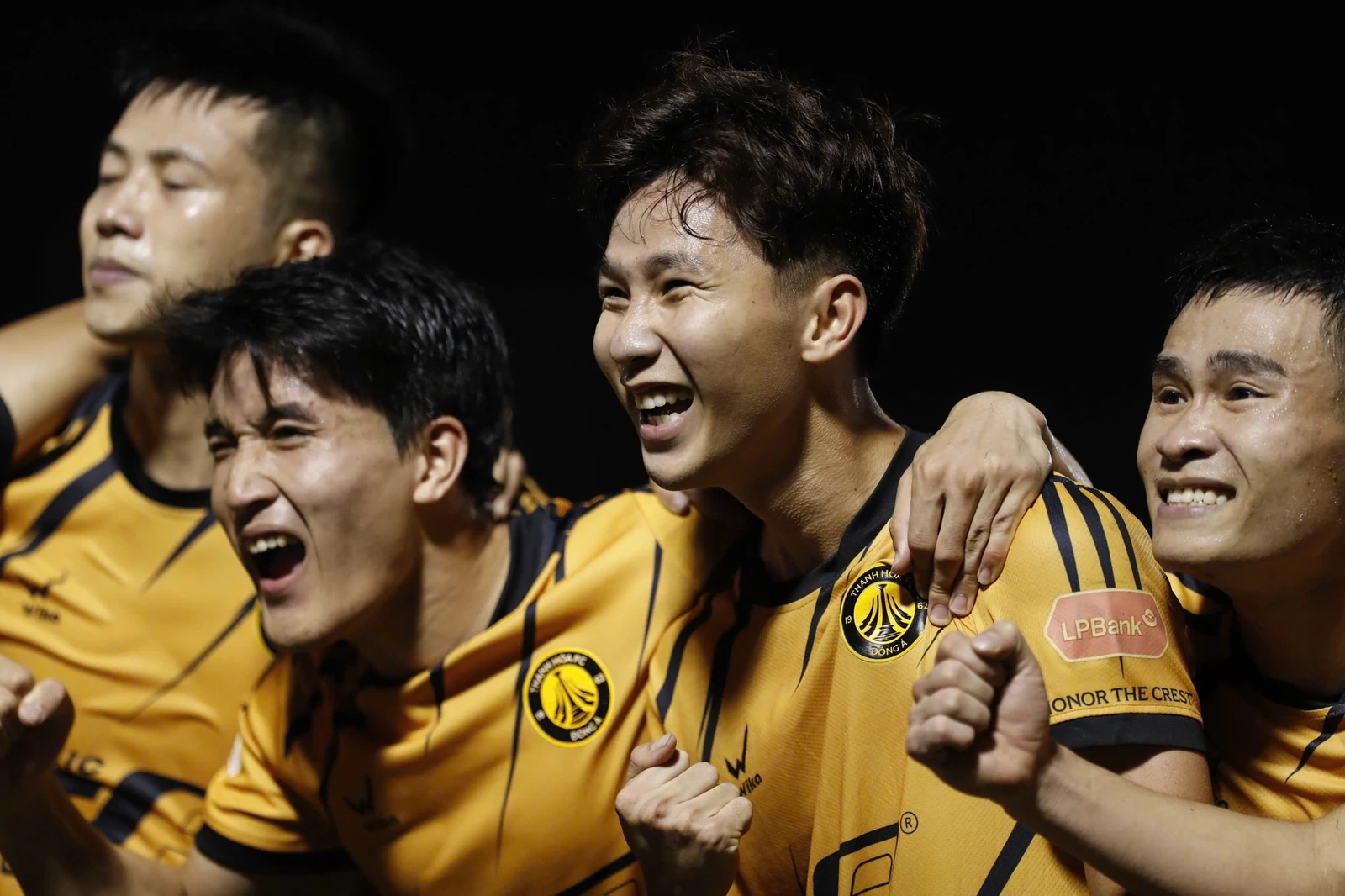 HLV CLB Thanh Hoá: “Bóng đá là của nhân dân, làm người hâm mộ hạnh phúc là điều ý nghĩa nhất”