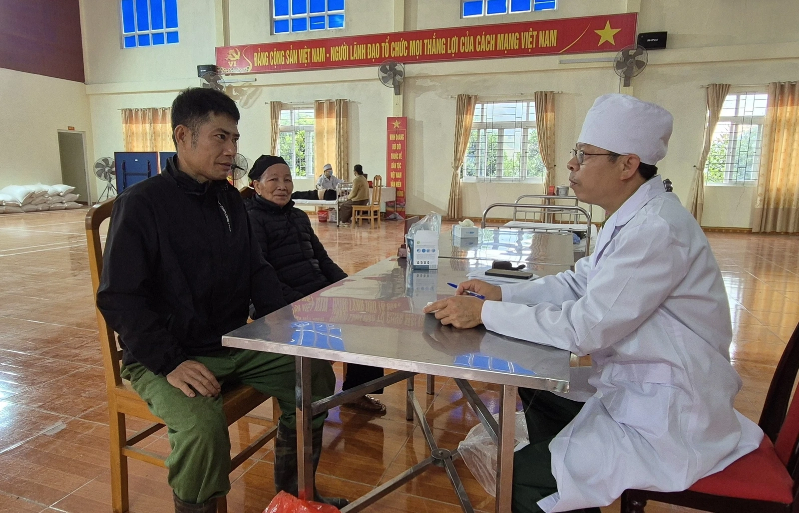 Chương trình “Xuân biên cương - Tết thắm tình quân dân”