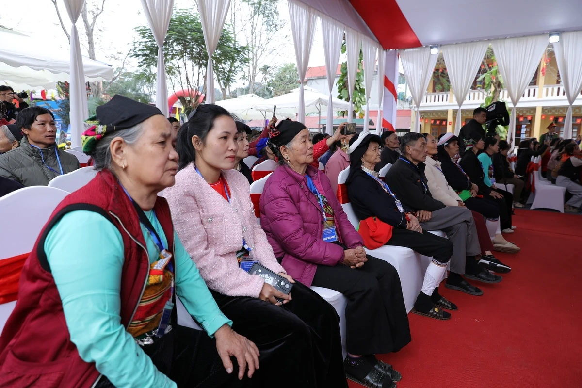 Thủ tướng Chính phủ Phạm Minh Chính dự lễ khởi công Trường liên cấp Cẩm Thạch