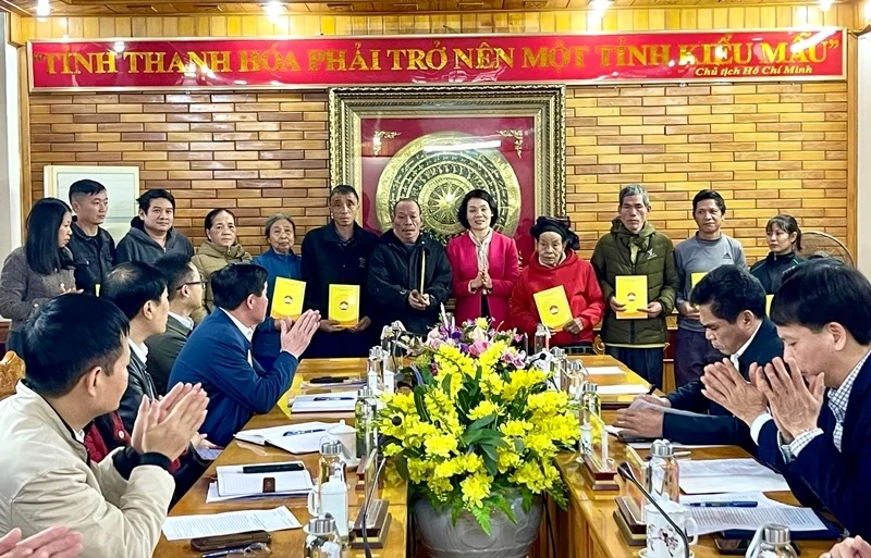 Phó Chủ tịch Thường trực Ủy ban MTTQ tỉnh kiểm tra tình hình sản xuất và đời sống Nhân dân tại một số địa phương