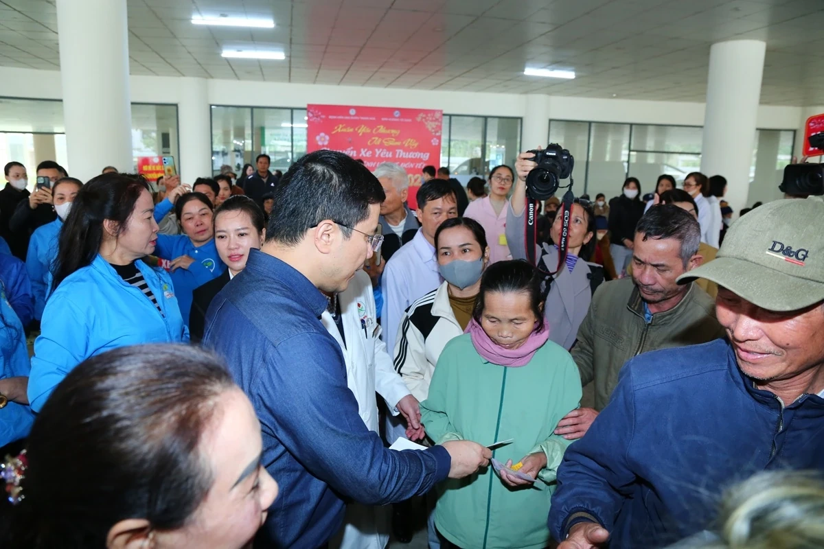 Xuân yêu thương - Tết sum vầy tại Bệnh viện Ung bướu tỉnh Thanh Hóa