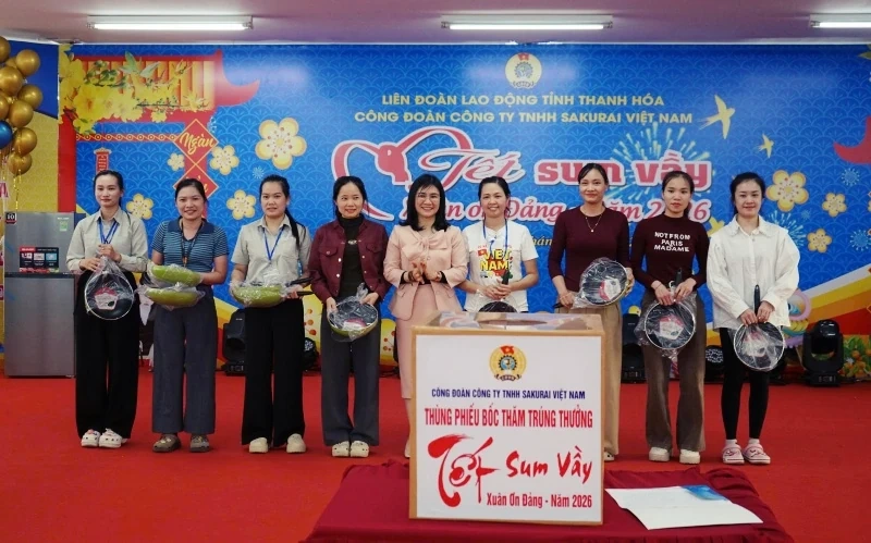 Doanh nghiệp FDI chăm lo Tết cho người lao động