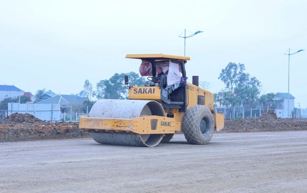 Nhộn nhịp trên công trường những ngày giáp Tết