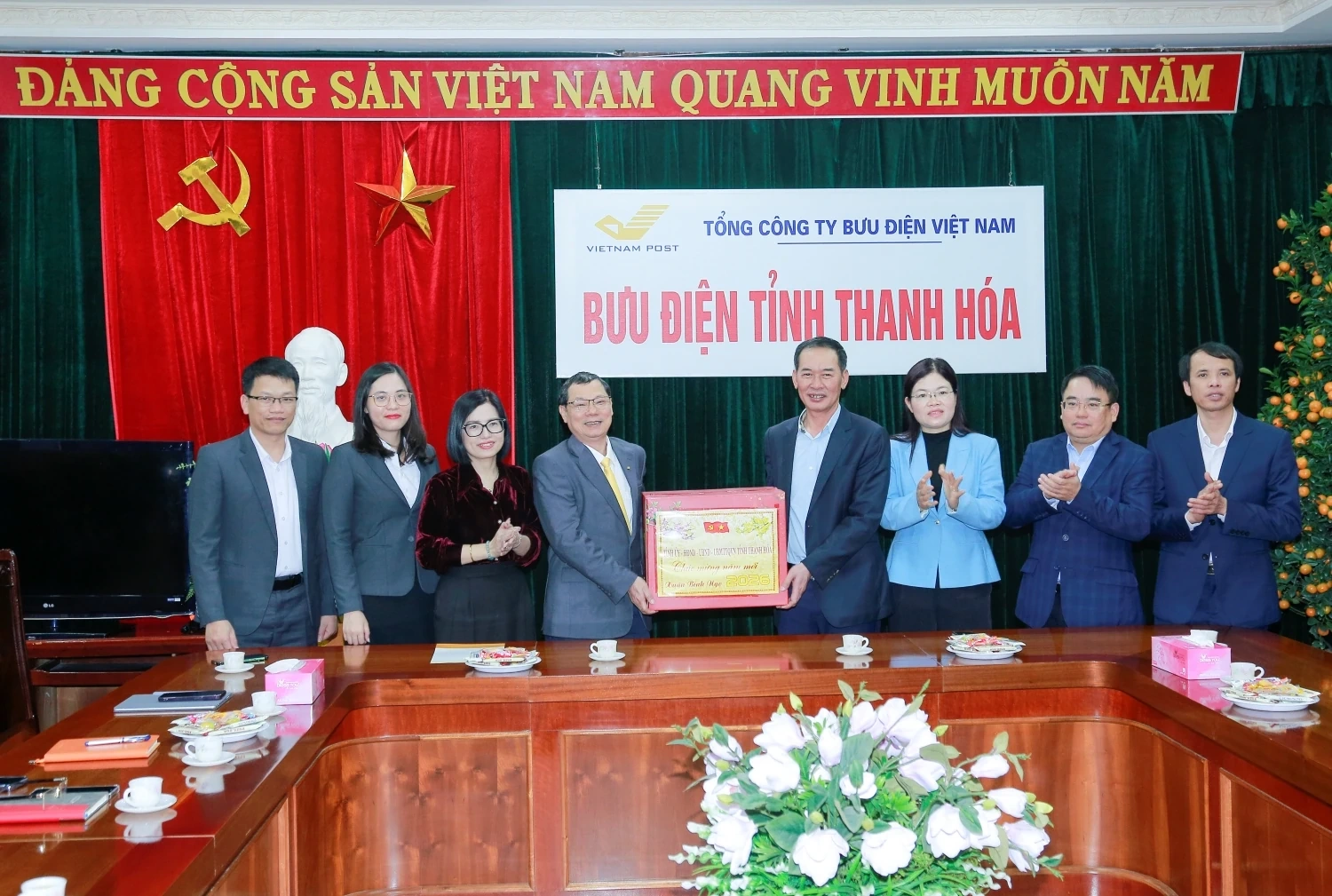 Bảo đảm thông tin liên lạc, chuyển phát thông suốt trong dịp Tết Nguyên đán 2026