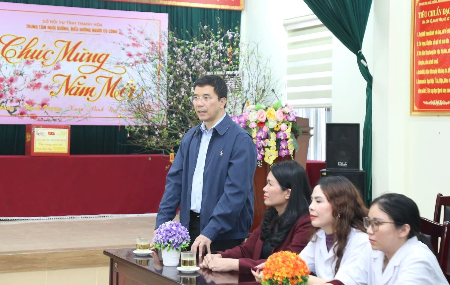 Phó Bí thư Thường trực Tỉnh ủy Nguyễn Hồng Phong thăm, chúc tết Trung tâm Nuôi dưỡng, điều dưỡng người có công Thanh Hóa và Bệnh viện Đa khoa Hà Trung