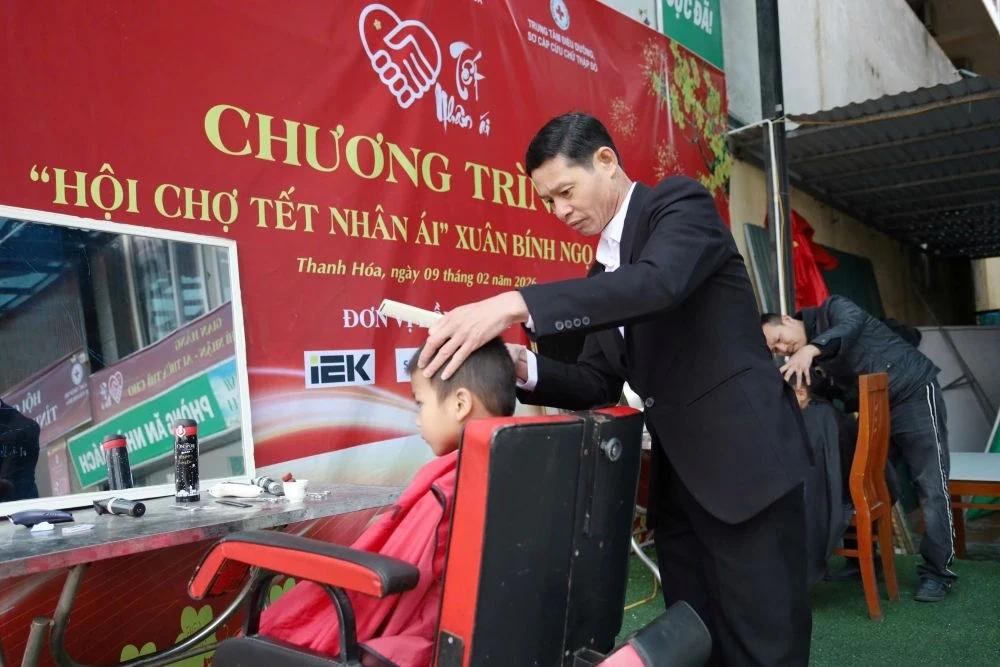 Hội chợ “Tết Nhân ái” Xuân Bính Ngọ hỗ trợ 480 người có hoàn cảnh khó khăn