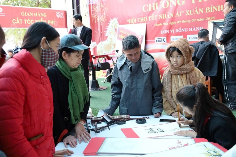 Hội chợ “Tết Nhân ái” Xuân Bính Ngọ hỗ trợ 480 người có hoàn cảnh khó khăn