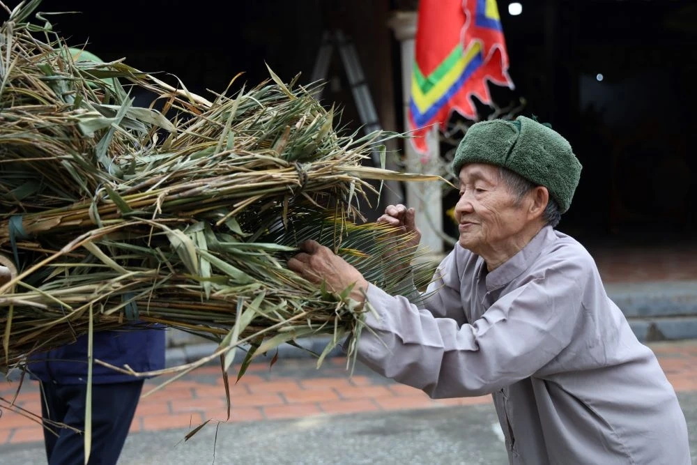 Rộn ràng trước ngày đốt Đình liệu