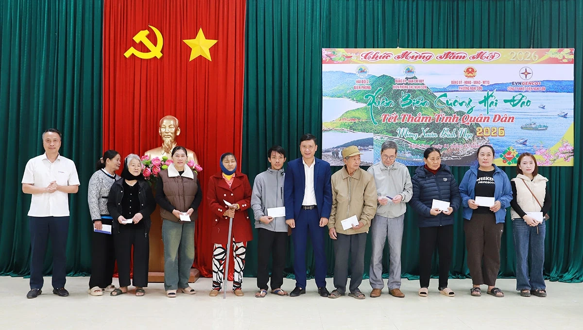 Công ty Nhiệt điện Nghi Sơn: Chung tay chăm lo Tết cho gia đình chính sách và học sinh nghèo