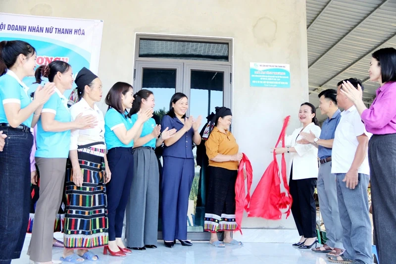 Tết vui, nhà ấm