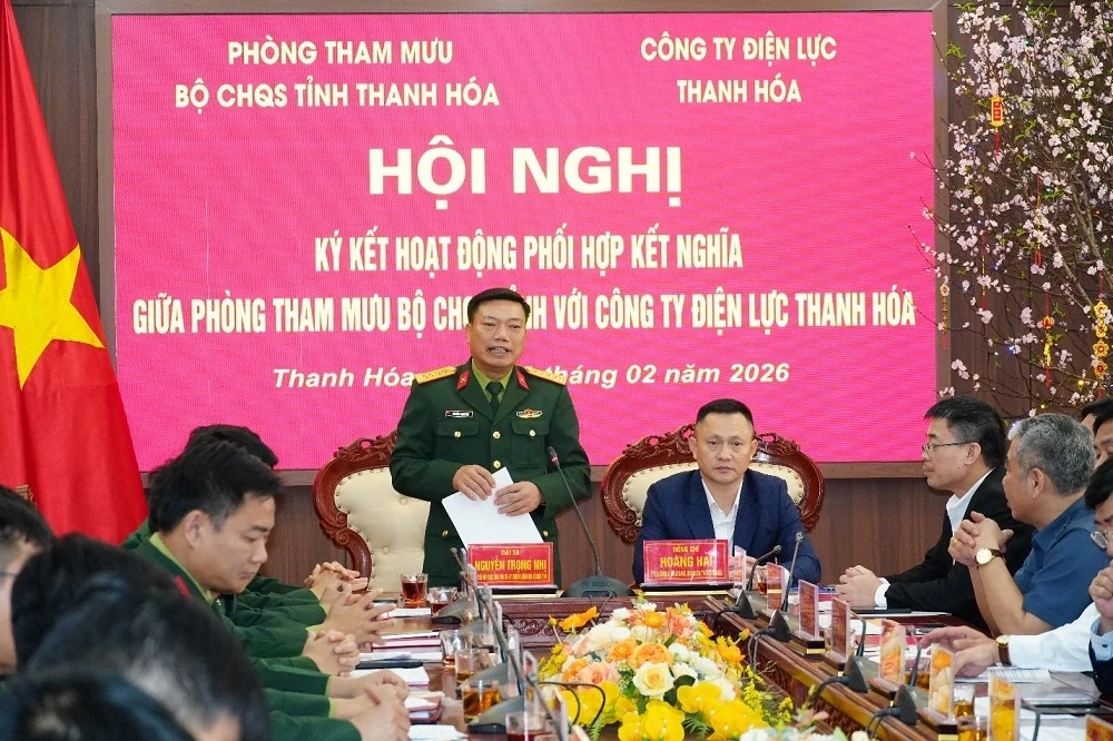 Công ty Điện lực Thanh Hóa và Bộ Chỉ huy Quân sự tỉnh ký kết hoạt động phối hợp, kết nghĩa