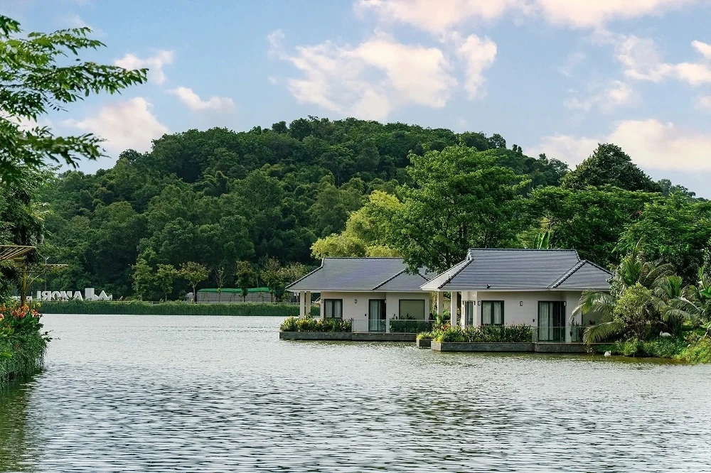 Lamori: Chạm xuân, gieo phúc lành