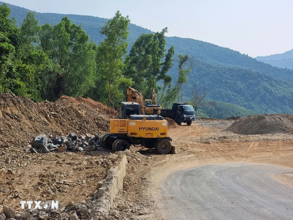 Thủ tướng yêu cầu tập trung giải quyết dứt điểm các dự án tồn đọng kéo dài