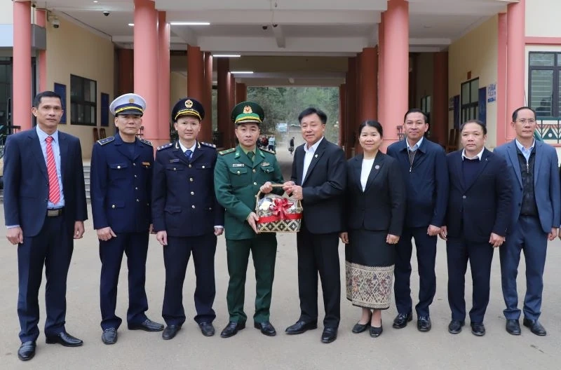 Đón Đoàn đại biểu cấp cao tỉnh Hủa Phăn sang thăm, chúc tết Đảng bộ và Nhân dân tỉnh Thanh Hóa