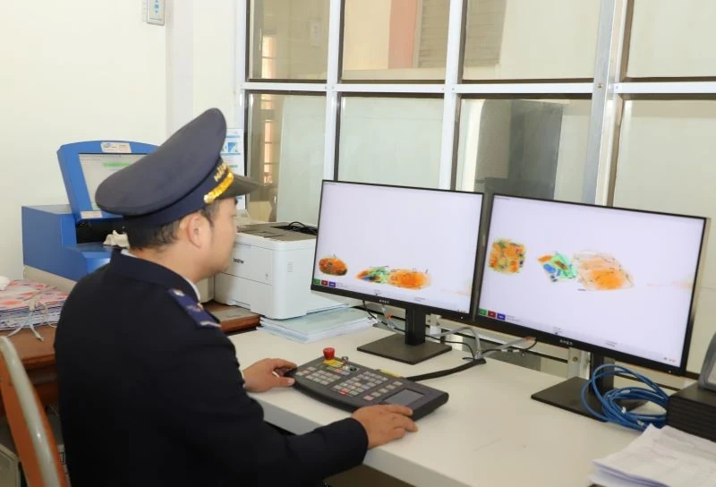 Chống buôn lậu, gian lận thương mại, hàng cấm qua Cửa khẩu quốc tế Na Mèo dịp Tết