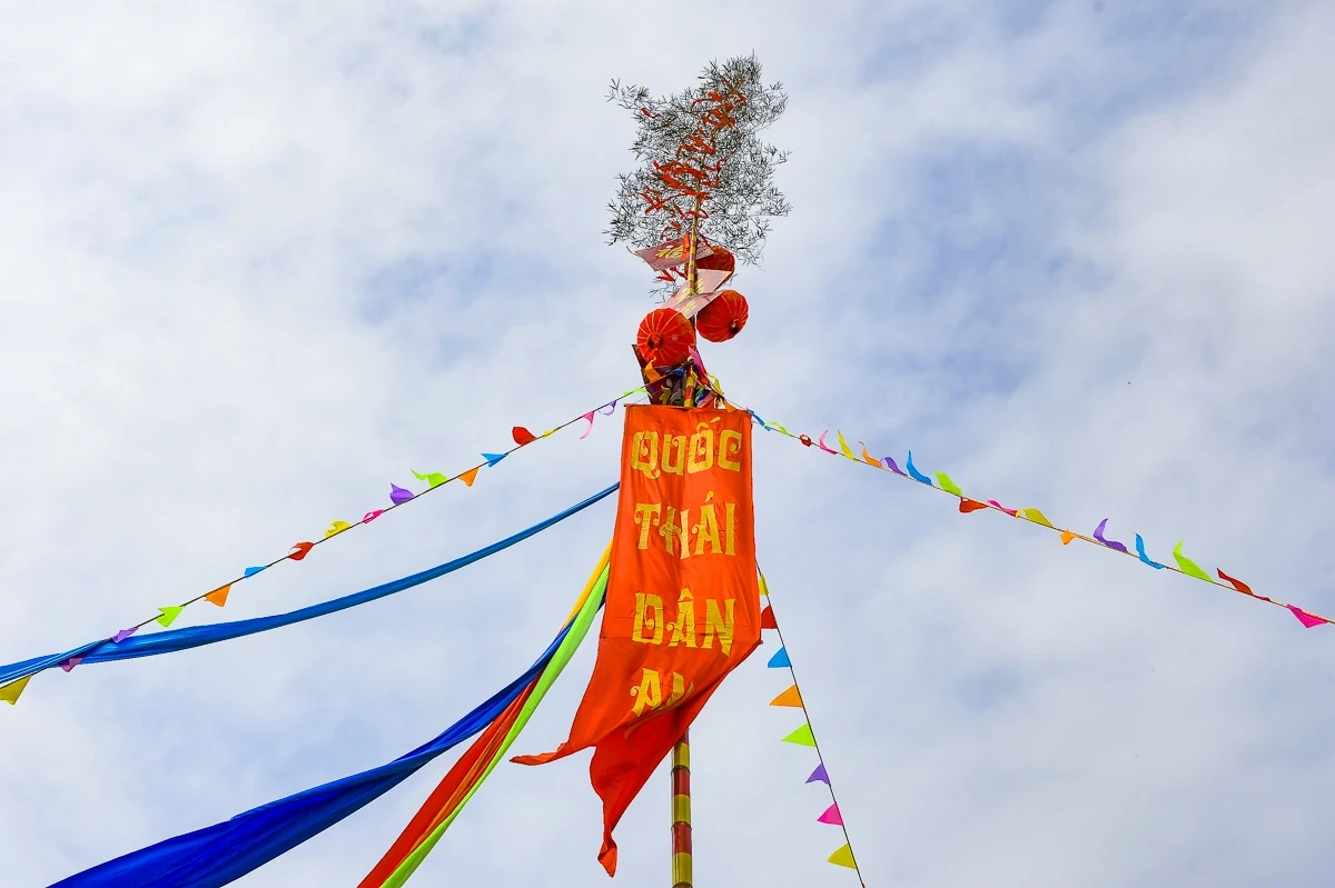 Tái hiện lễ thượng nêu, gìn giữ hồn Tết Việt tại Thành Nhà Hồ