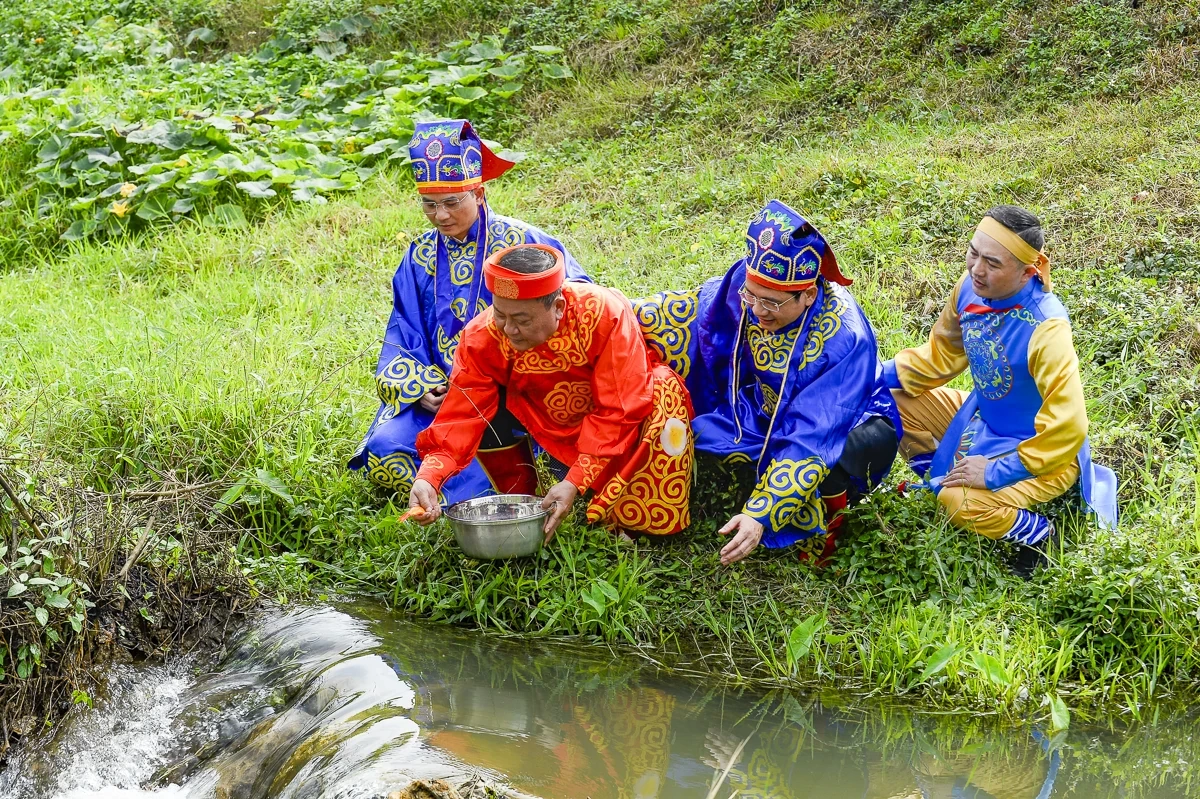 Tái hiện lễ thượng nêu, gìn giữ hồn Tết Việt tại Thành Nhà Hồ