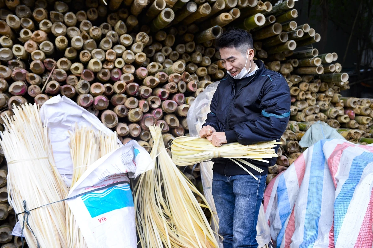 Lá dong, lạt giang rộn ràng về phố