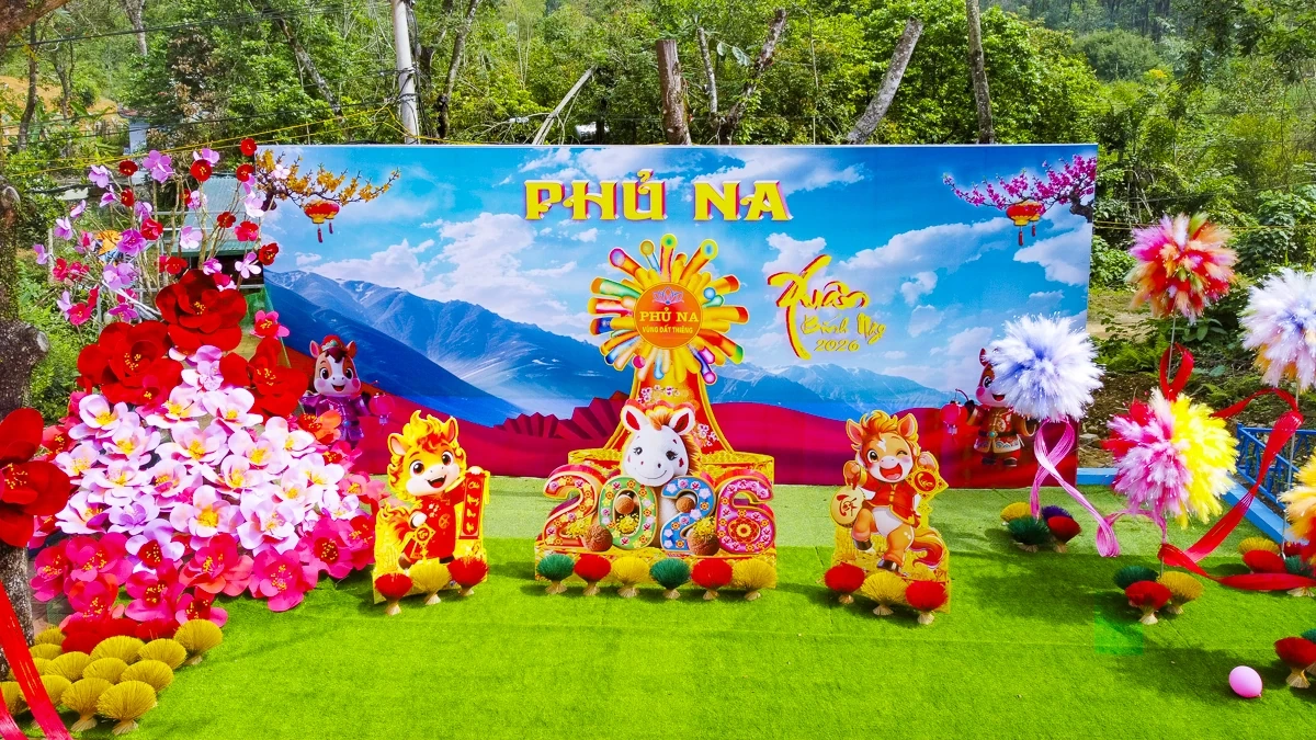 Phủ Na rực rỡ diện mạo mới, sẵn sàng đón xuân Bính Ngọ