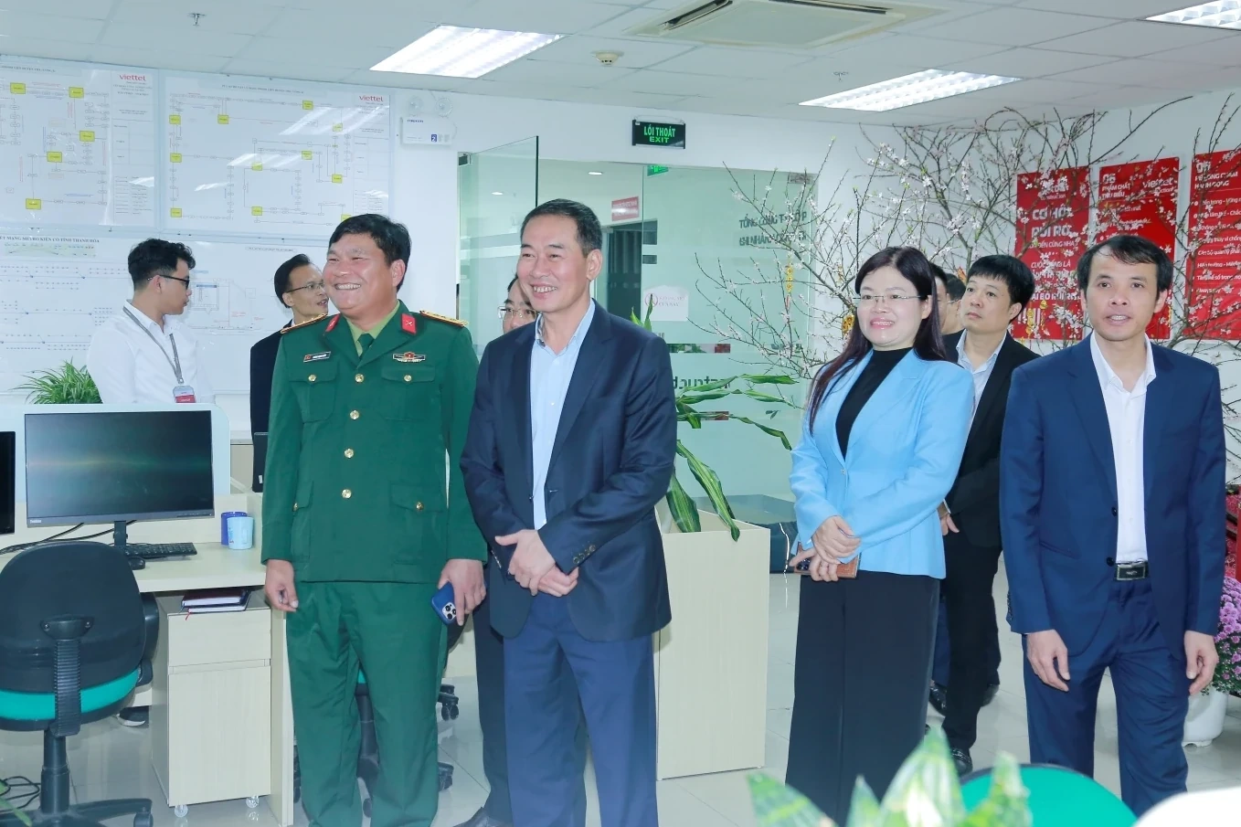 Bảo đảm thông tin liên lạc, chuyển phát thông suốt trong dịp Tết Nguyên đán 2026