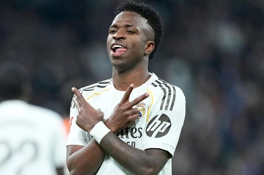 Thủ quân Doãn Ngọc Tân thay mặt đội Thanh Hóa cảm ơn người hâm mộ; Onana bị CĐV Thổ Nhĩ Kỳ tẩy chay