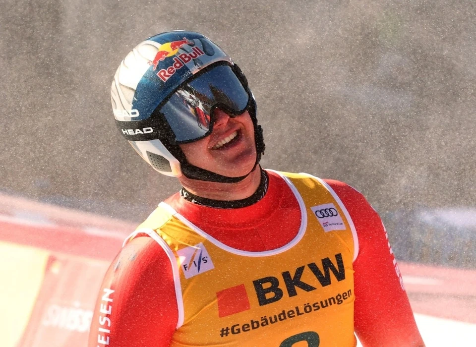 Tiến Linh, Bùi Tiến Dũng ủng hộ Đông Á Thanh Hóa vượt khó; Arsenal sẩy chân, cuộc đua vô địch thêm căng thẳng