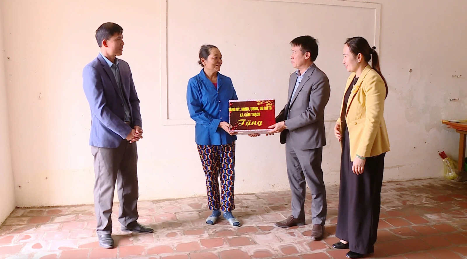 Tết của người dân vùng sạt lở: Từ đổ nát đến an cư