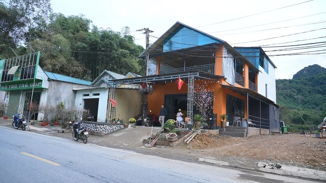 Tết của người dân vùng sạt lở: Từ đổ nát đến an cư