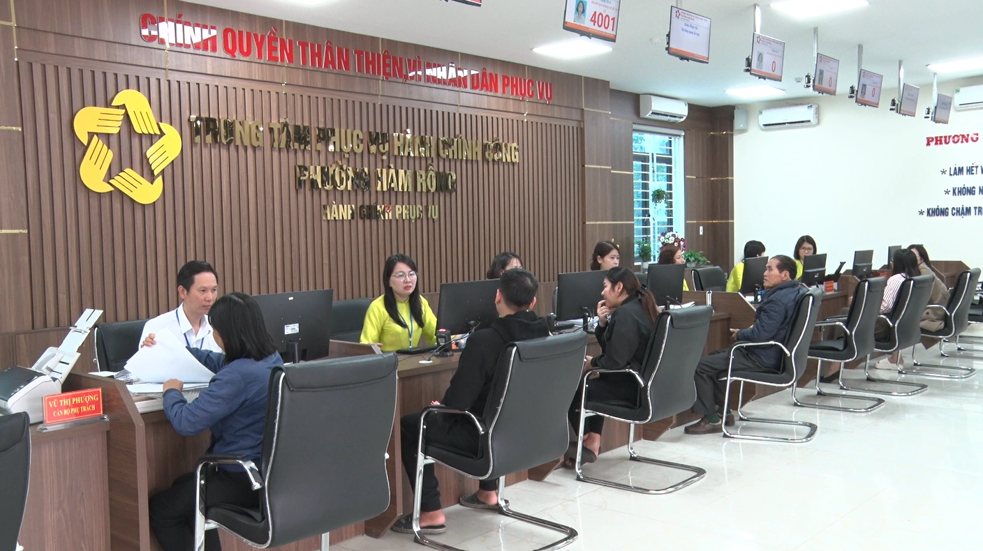 Trung tâm Phục vụ hành chính công các địa phương tăng tốc giải quyết thủ tục cho người dân