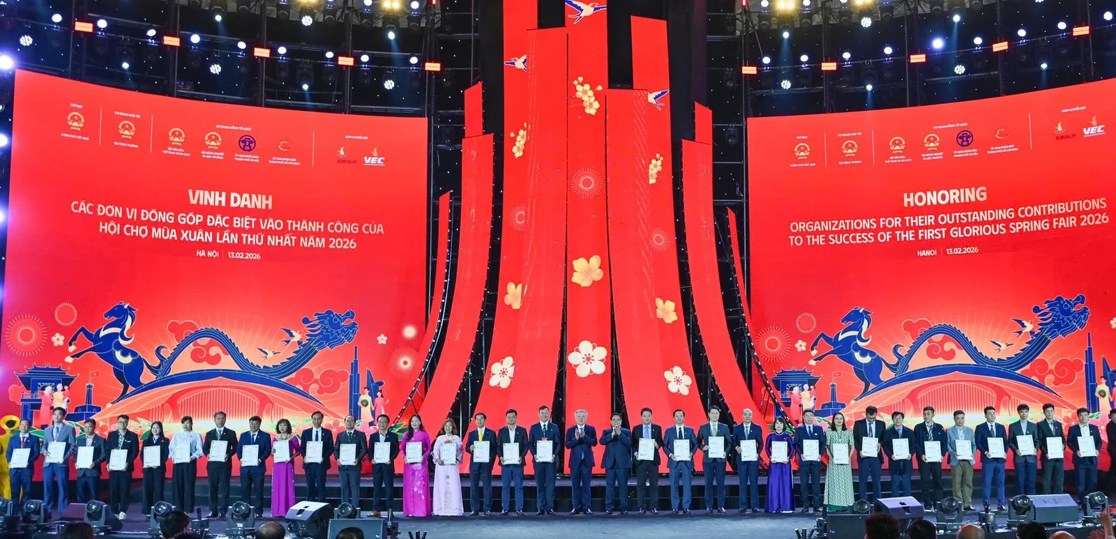 Tỉnh Thanh Hóa được vinh danh đơn vị đóng góp đặc biệt cho thành công Hội chợ Mùa Xuân