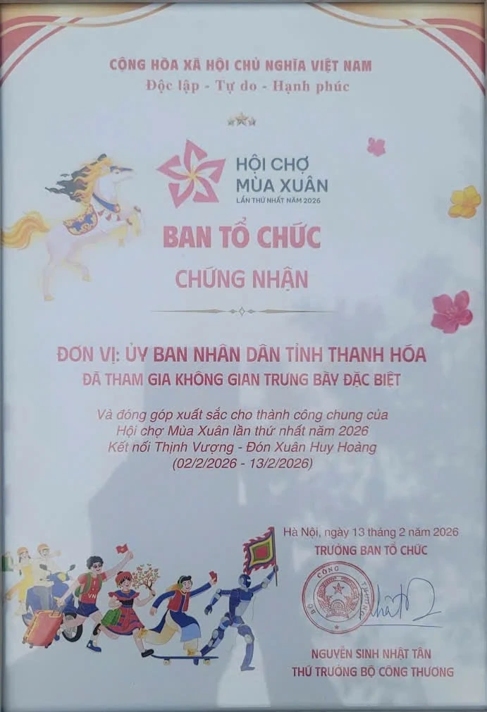 Tỉnh Thanh Hóa được vinh danh đơn vị đóng góp đặc biệt cho thành công Hội chợ Mùa Xuân