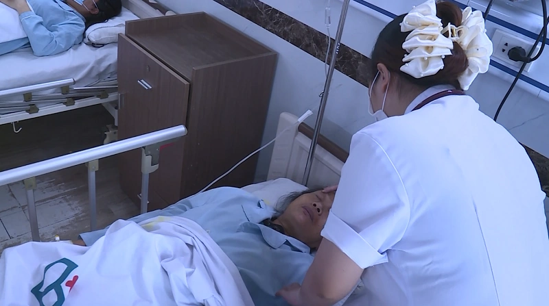 Chủ động phòng ngừa nguy cơ tăng huyết áp, đột quỵ dịp Tết Nguyên đán