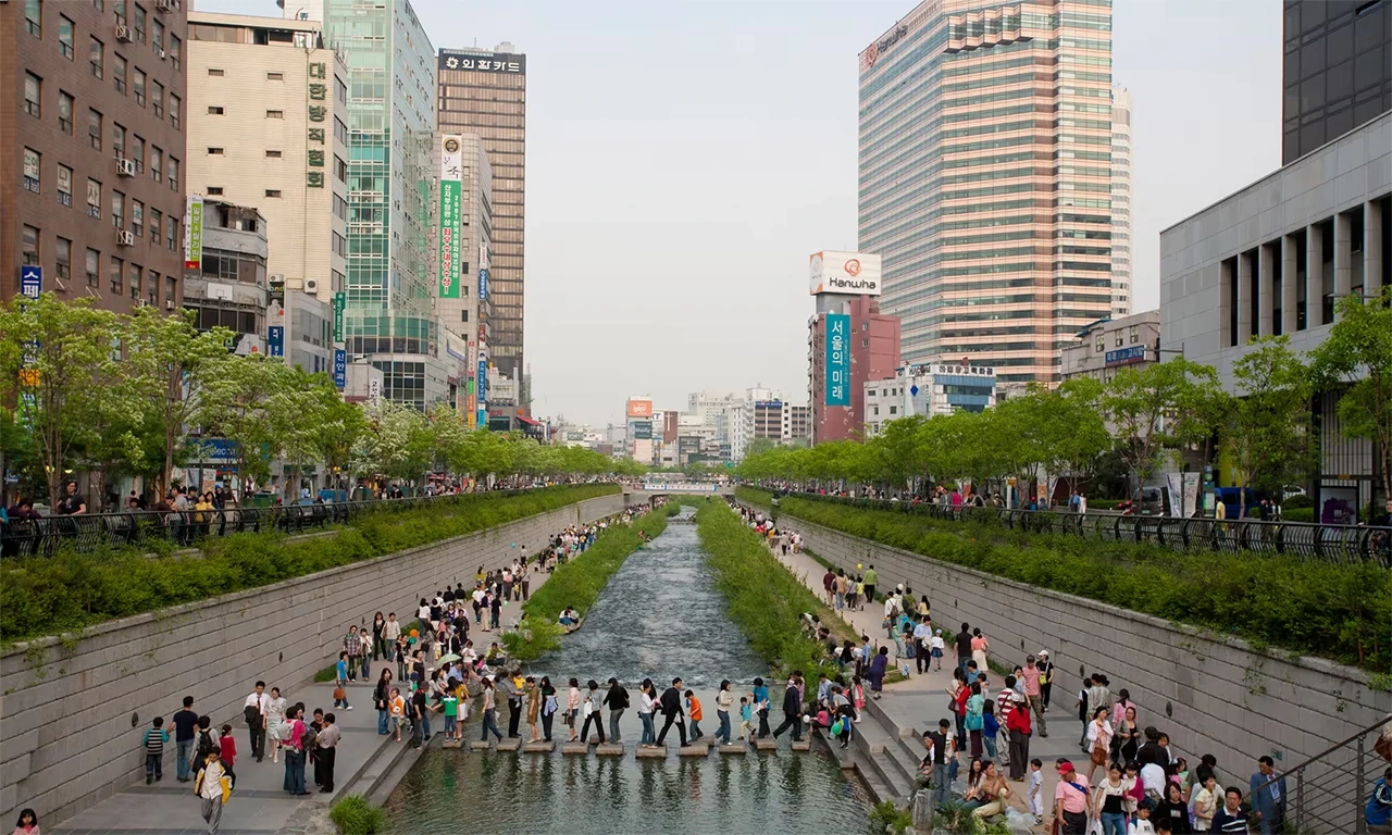 Khi những “dòng nước chết” hồi sinh giữa lòng thành phố