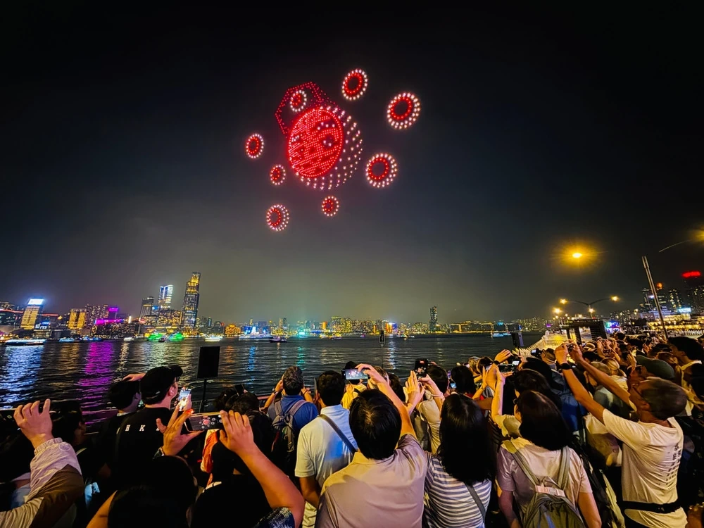 Tết Nguyên đán thắp sáng châu Á