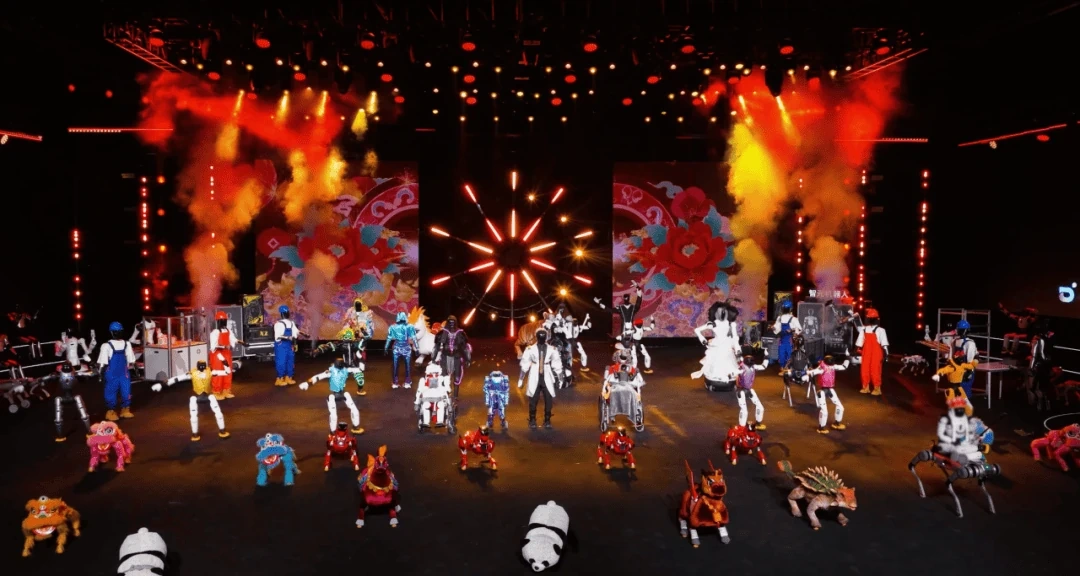 Robot hình người “chiếm sóng” Tết Nguyên đán tại Trung Quốc