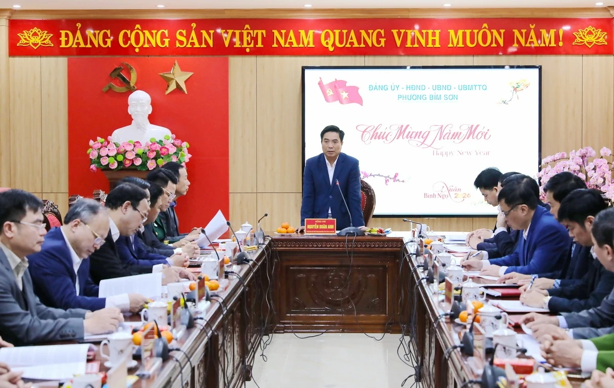 Bí thư Tỉnh ủy Nguyễn Doãn Anh kiểm tra công tác chăm lo Tết, dự ra quân sản xuất đầu xuân tại phường Bỉm Sơn