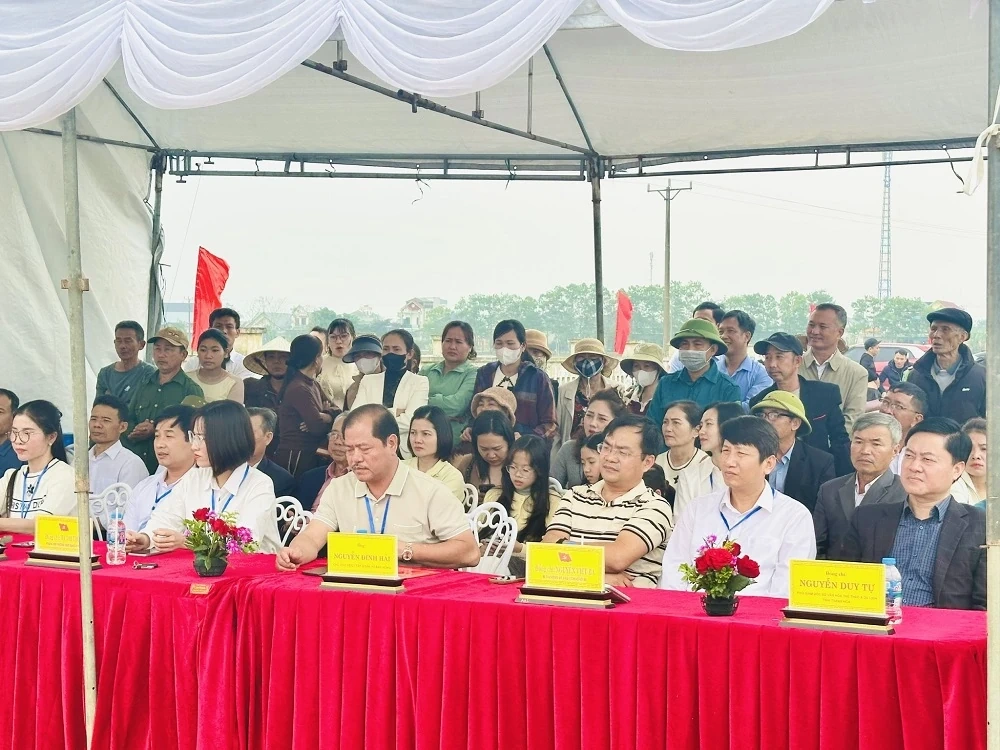 Khai mạc Giải bóng đá xã An Nông lần thứ nhất tranh cúp Hoàng Đông 2026