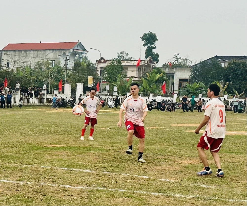 Khai mạc Giải bóng đá xã An Nông lần thứ nhất tranh cúp Hoàng Đông 2026