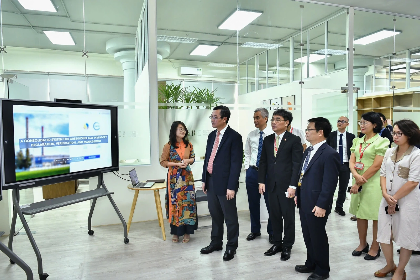 [E-Magazine] Trò chuyện đầu xuân: Từ đất học đến nhà khoa học