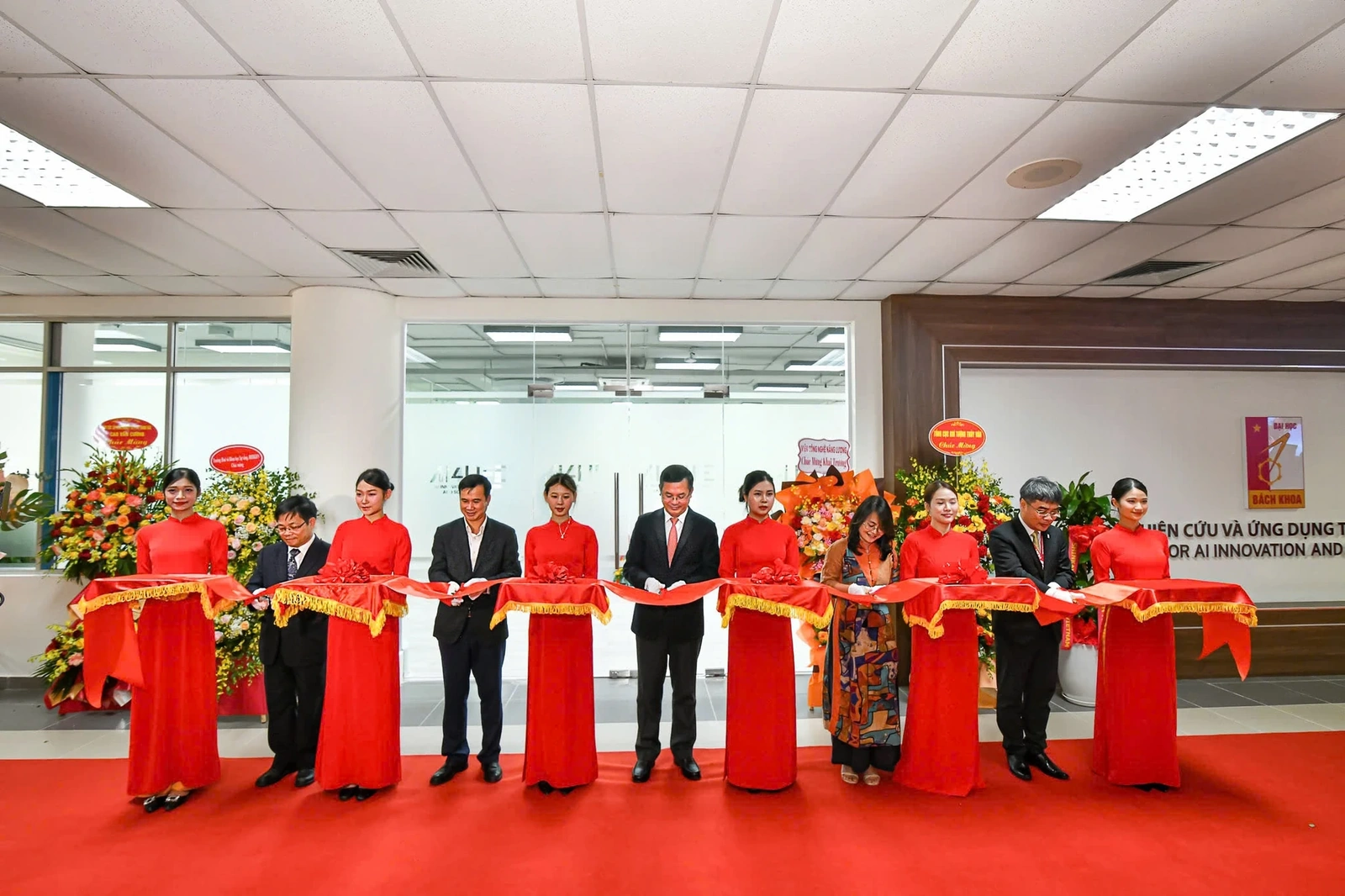 [E-Magazine] Trò chuyện đầu xuân: Từ đất học đến nhà khoa học