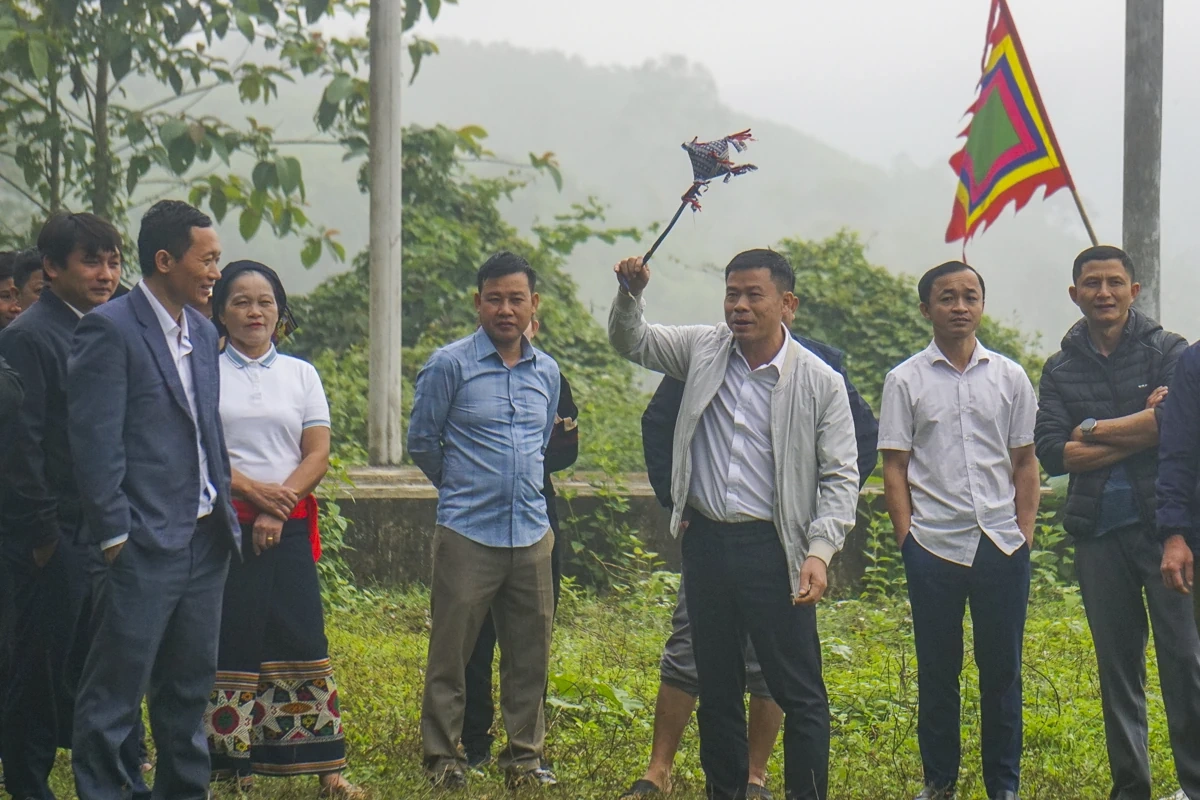 Về hang Mường nghe bản anh hùng ca Nàng Han giữa sương xuân