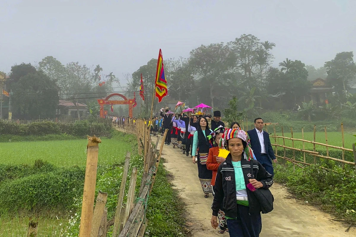 Về hang Mường nghe bản anh hùng ca Nàng Han giữa sương xuân