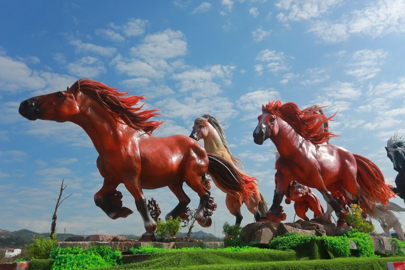 Linh vật Bính Ngọ 2026 và ý nghĩa văn hóa đặc sắc của ngựa